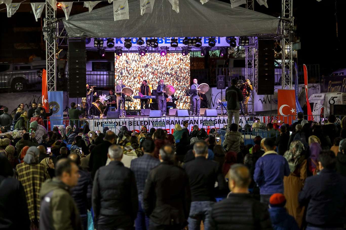 Van'da Grup Tillo ile ramazan coşkusu yaşandı